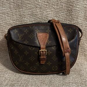 This Vintage Louis Vuitton Monogram Jeune Fille GM
Shoulder Bag